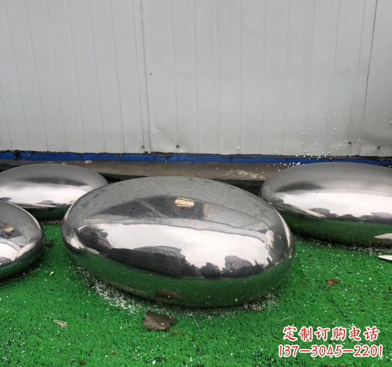 信阳不锈钢现代艺术鹅卵石雕塑