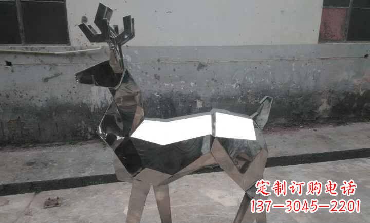 信阳不锈钢小鹿石雕——雕塑中的优雅与高贵