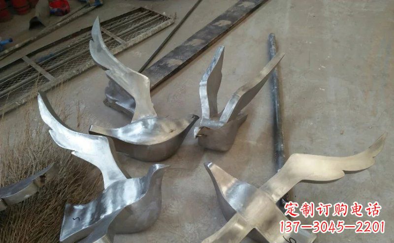 信阳精美的不锈钢小型鸽子雕塑