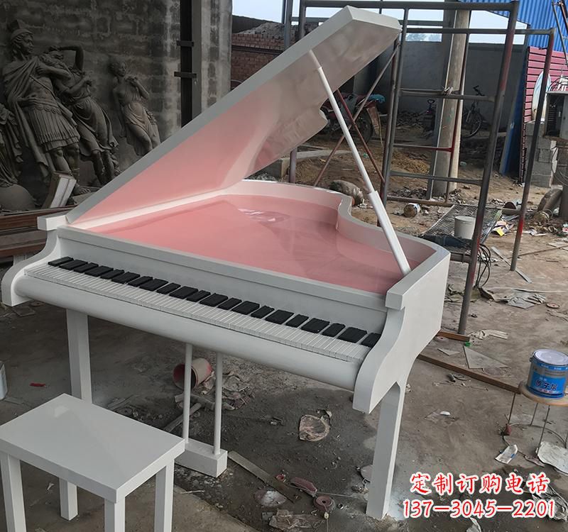 信阳不锈钢校园钢琴雕塑发出音乐的艺术