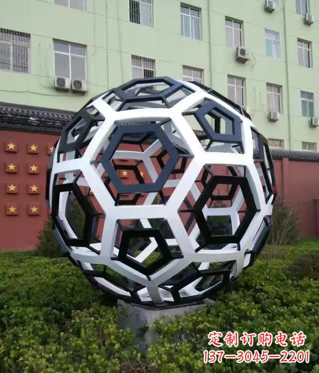 信阳不锈钢足球雕塑缔造校园新风貌