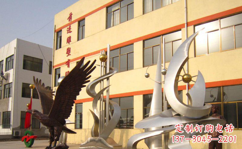 信阳不锈钢雄鹰雕塑