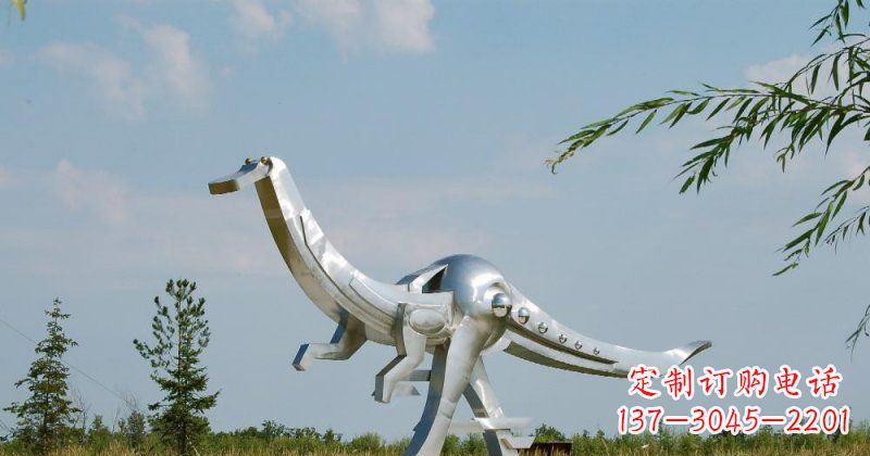 信阳不锈钢鸭嘴龙雕塑传递自然之美