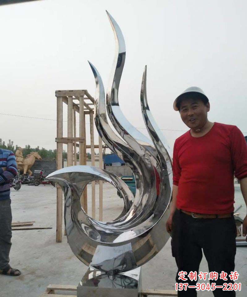 信阳不锈钢艺术之美——凤凰雕塑