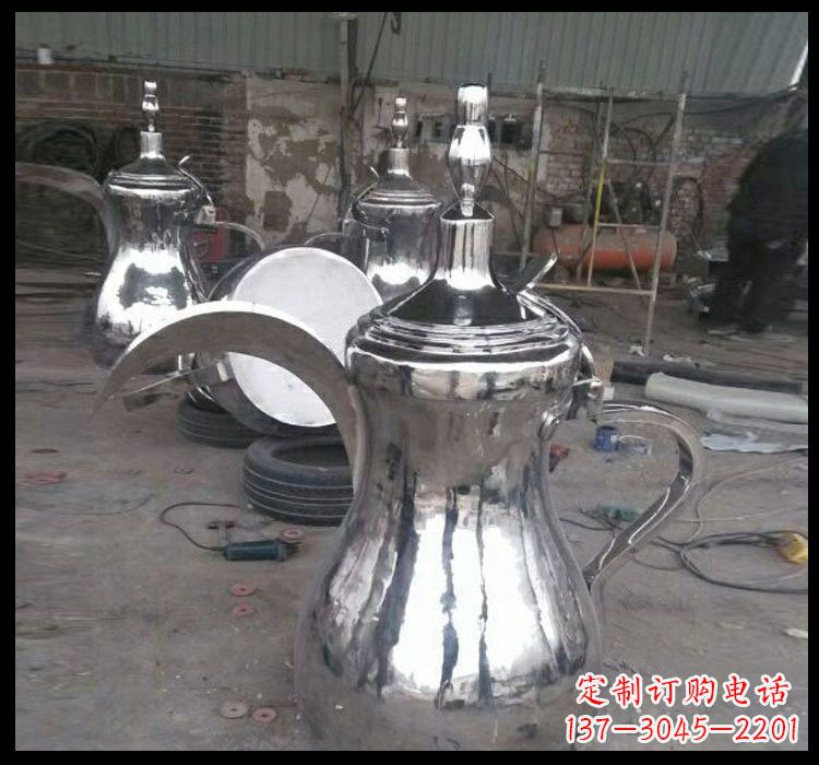 信阳不锈钢酒壶雕塑传承古典艺术