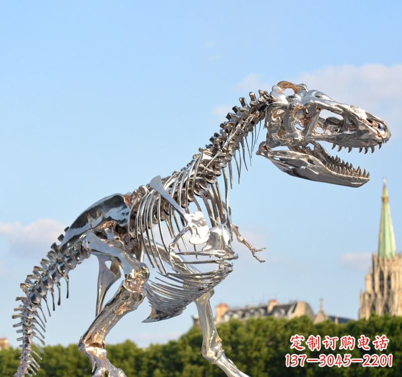 信阳不锈钢恐龙雕塑精致纪念它们的存在