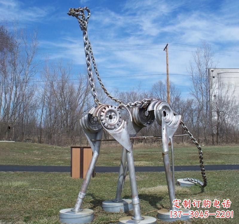 信阳不锈钢恐龙雕塑集艺术与自然于一体