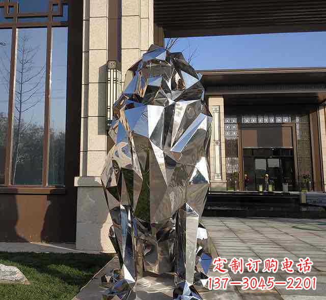 信阳不锈钢狮子雕塑给园林带来神秘与力量
