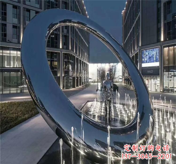 信阳圆环景观雕塑令人惊叹的视觉奇观