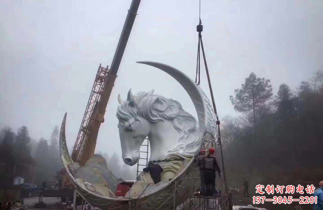 信阳不锈钢月亮雕塑