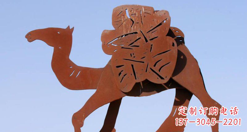 信阳不锈钢骆驼雕塑令人惊叹的艺术精品