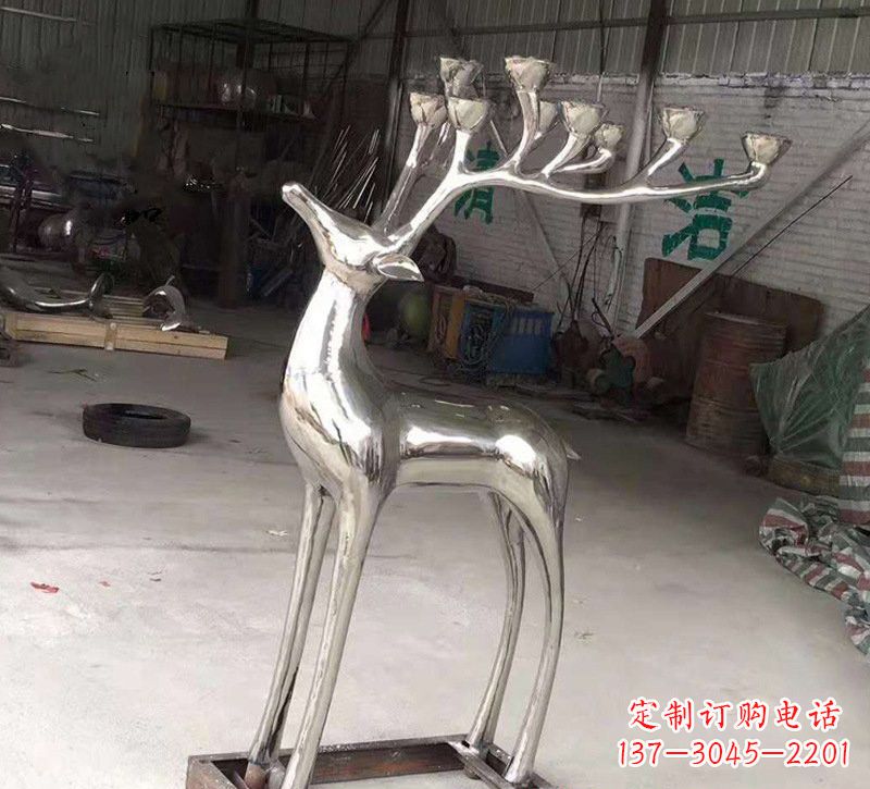 信阳精美梅花鹿雕塑——点亮不锈钢烛台