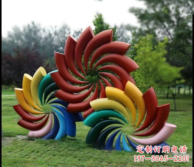 信阳彩色不锈钢风车雕塑
