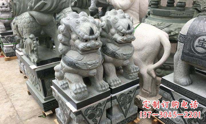 信阳瑞士狮子门口雕塑