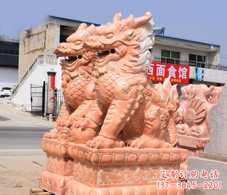 信阳传说中的麒麟雕塑