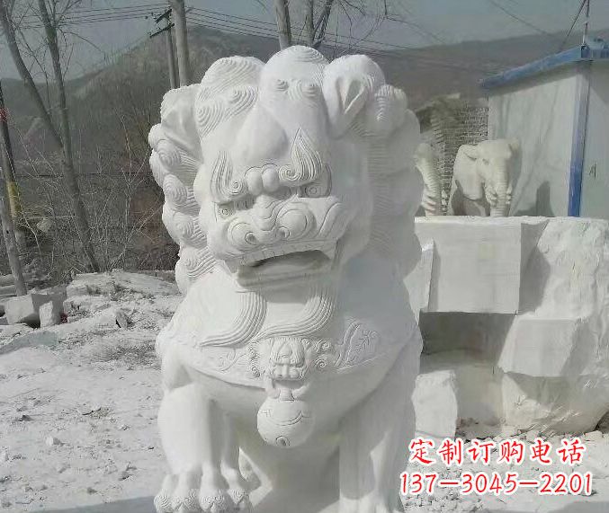 信阳狮子雕塑踩绣球石狮子寺庙的独特景观