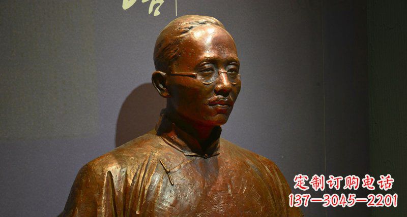 信阳蔡元培——一位传奇民族英雄的雕塑