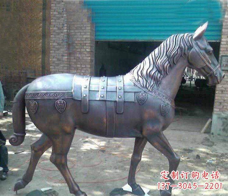 信阳马铜雕塑传递草原动物的非凡魅力