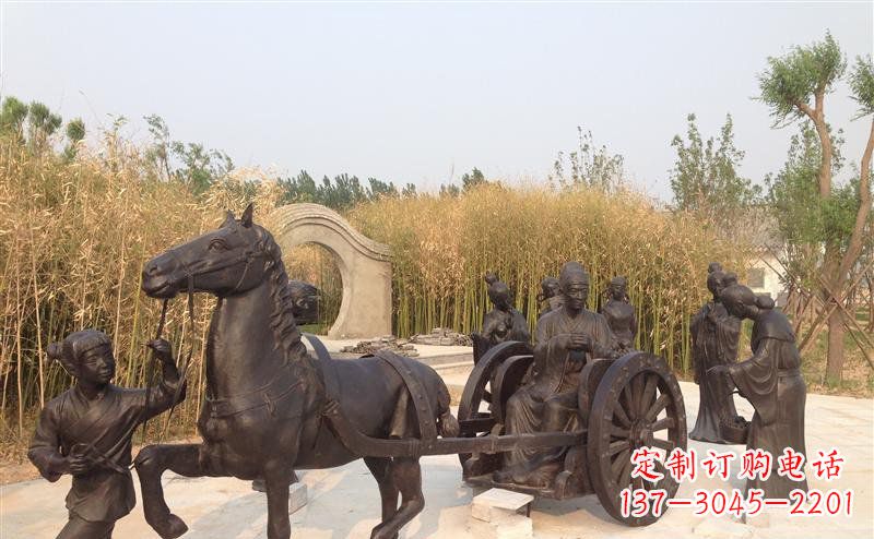 信阳城市公园的马车雕塑