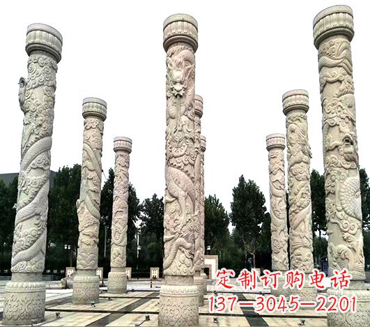 信阳精美龙柱雕塑,点缀城市广场