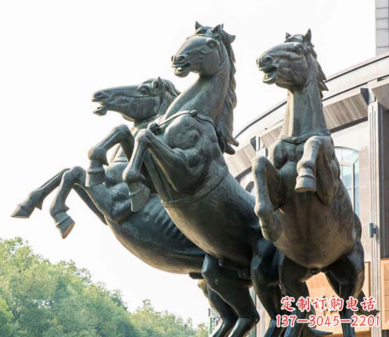 信阳马雕塑集传统文化与现代装置艺术于一身