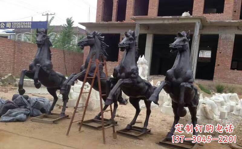 信阳马雕塑积极而具有历史意义的艺术