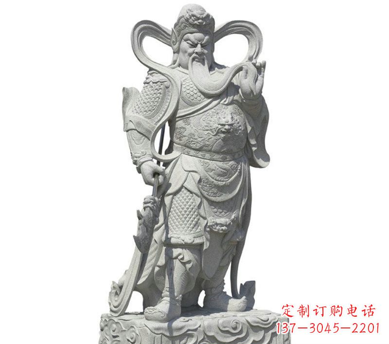 信阳关公雕像象征着威武的英雄