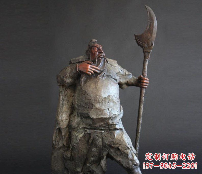信阳持刀关公招财玻璃钢仿铜雕塑——全新的艺术风格