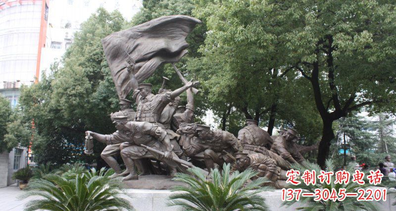 信阳革命战士的英勇雕塑