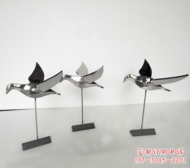 信阳优雅的鸽子雕塑——不锈钢插件公园的精美装饰