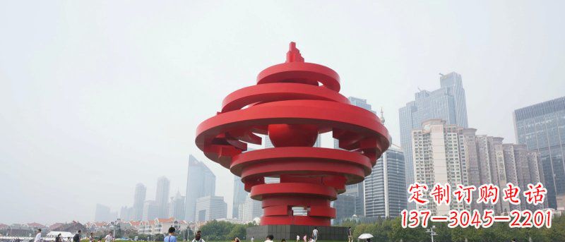 信阳火炬雕塑标志五月风光