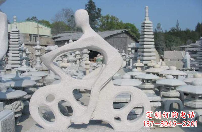 信阳骑手的精神一座摩托雕塑