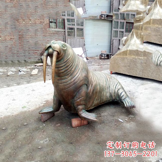 信阳纯铜海豹雕塑