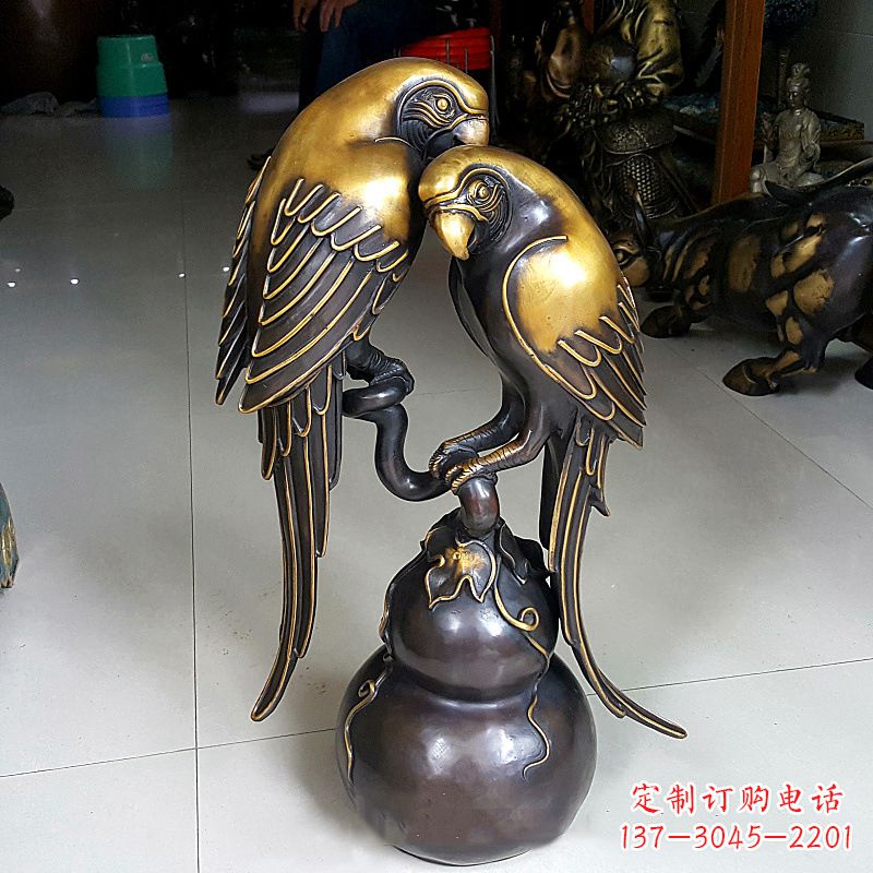 信阳铸造纯铜鹦鹉雕塑