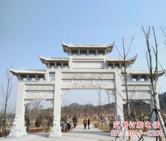 信阳“村口三门石雕牌楼”——悠久历史的见证