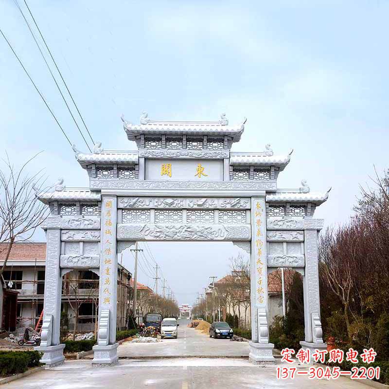 信阳传承古风——村镇三门石牌坊雕塑