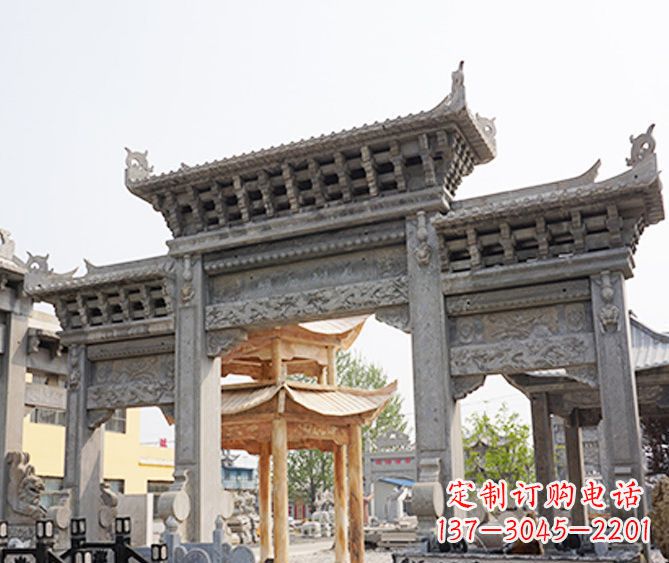 信阳村庄大理石三门牌坊石雕