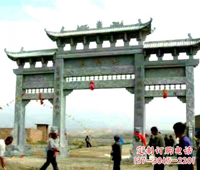 信阳该牌坊雕塑