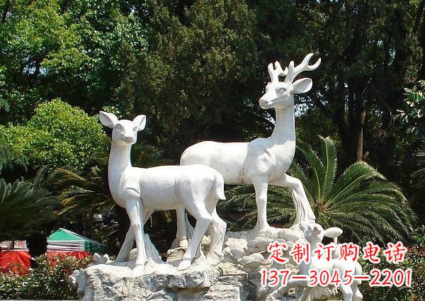 信阳雕塑艺术——大理石公园小鹿石雕