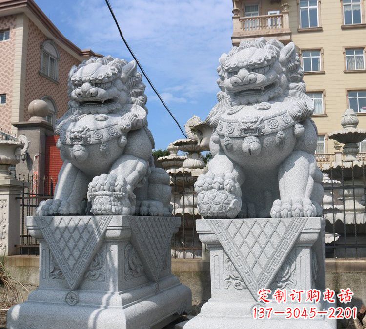信阳大理石狮子雕塑,助您拥有完美的家居装饰
