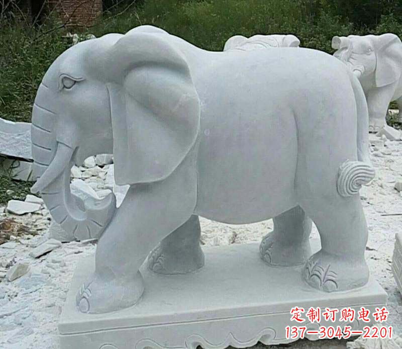 信阳精雕细琢的大理石大象雕塑