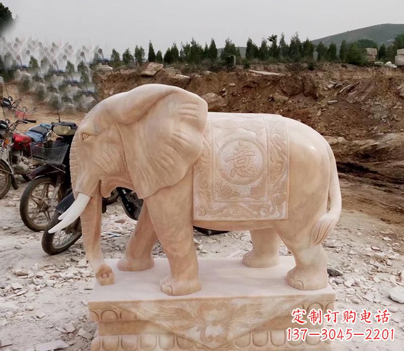信阳优雅大象大理石雕塑