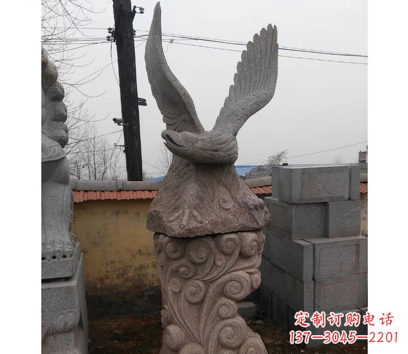 信阳绚丽振翅的大理石雄鹰雕塑