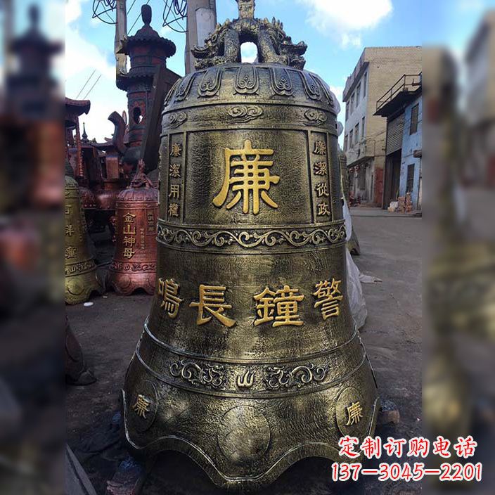 信阳大铜钟雕塑