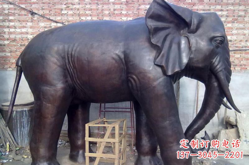 信阳大象铸铜雕塑