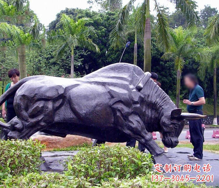 信阳大型公园动物牛铜雕塑