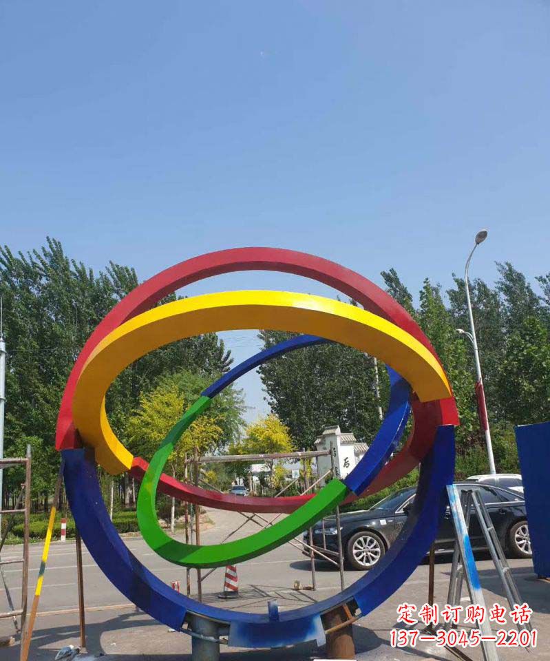 信阳大型不锈钢广场圆环景观雕塑
