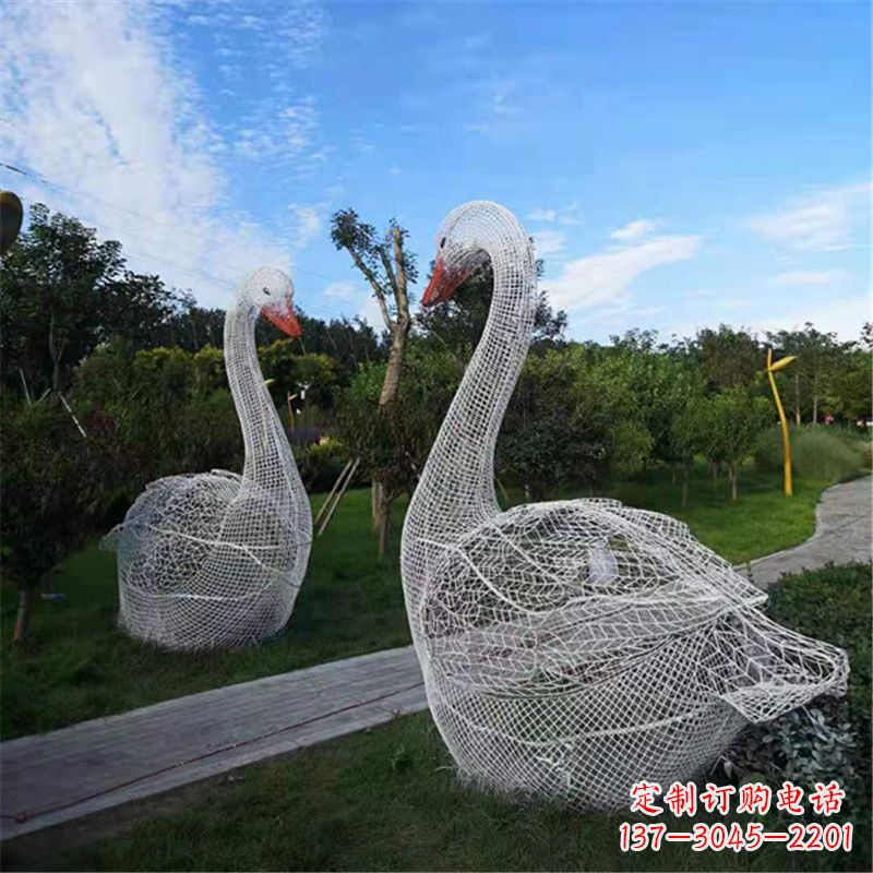 信阳梦幻般的大型网格天鹅景观动物雕塑
