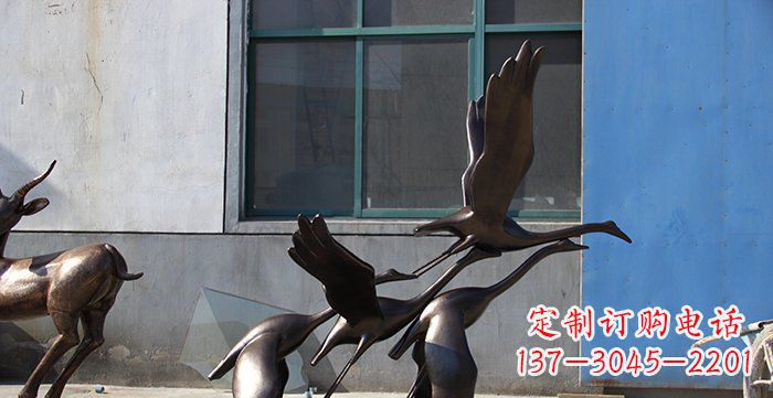 信阳大雁飞翔铸铜动物铜雕