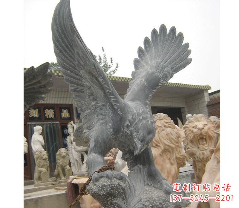 信阳中领雕塑神秘的老鹰石雕
